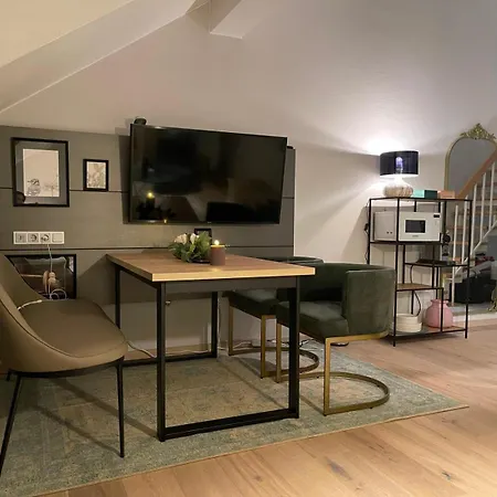 Апартаменты 778 Maisonette Naehe Medienhafen Дюссельдорф